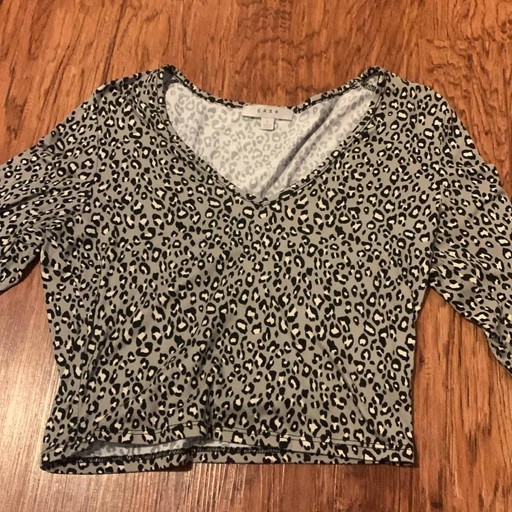 Tight fitting long sleeved shirt